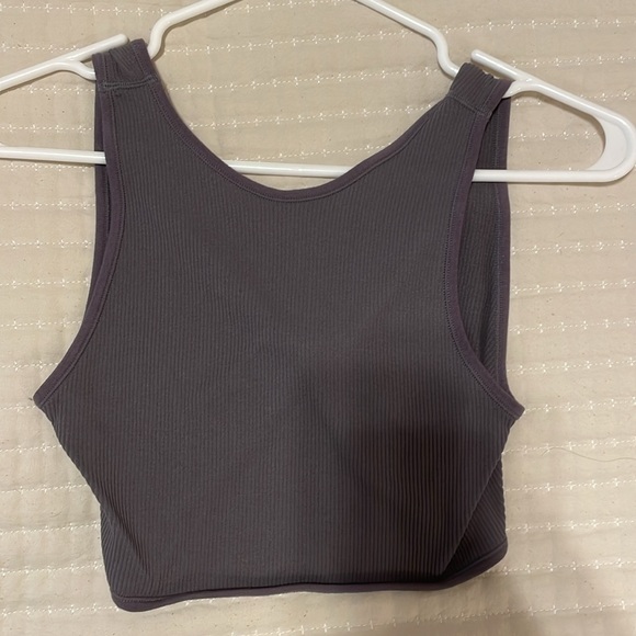 Garage crop top - Picture 2 of 2